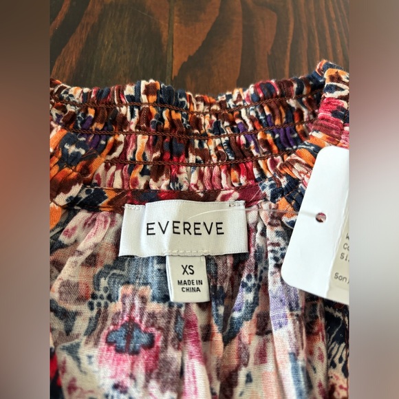 Evereve | Sonja Ikat Smocked‎ Blouse | 3/4 length sleeves lightweight | Size XS - Picture 3 of 11